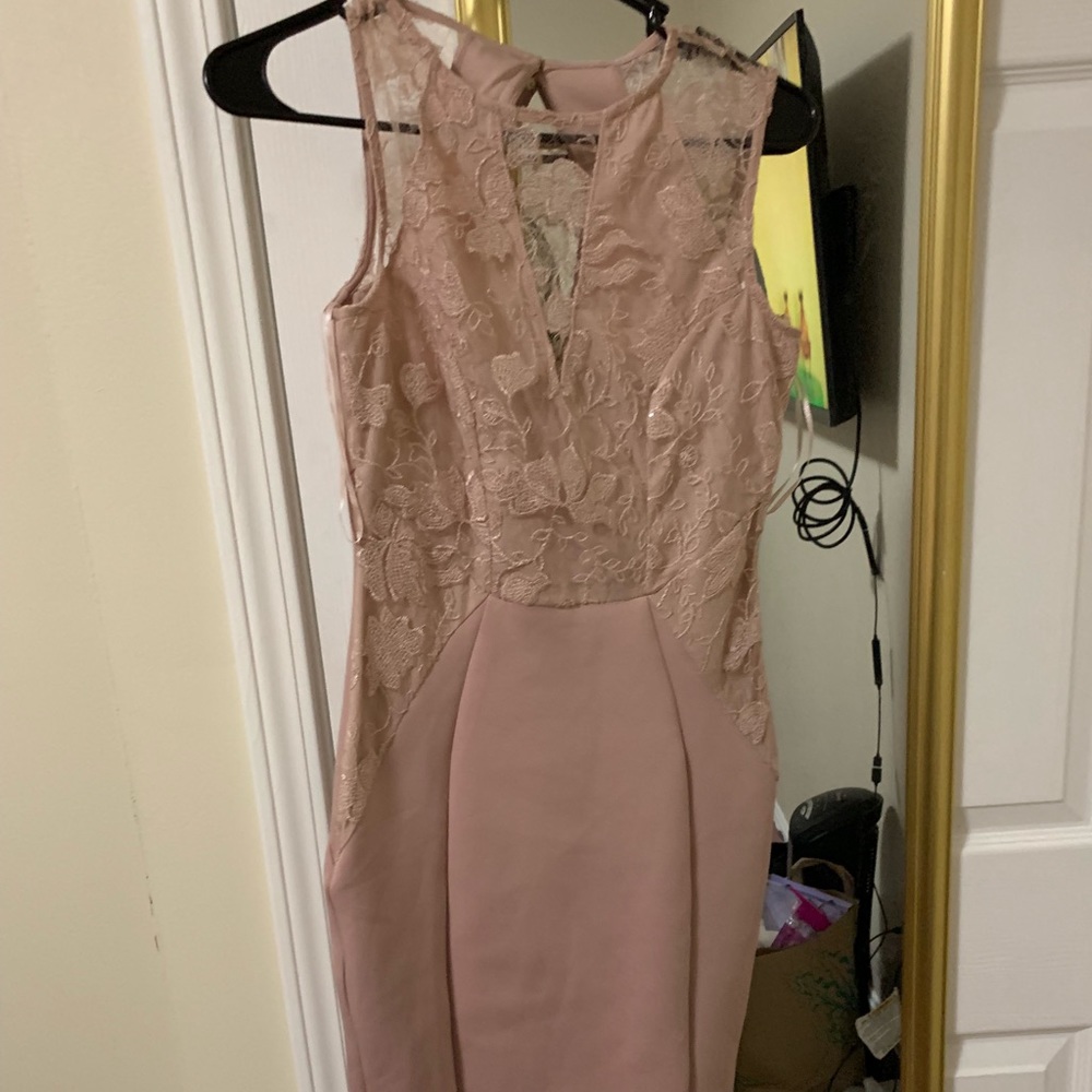 Dress with lace and sequins work